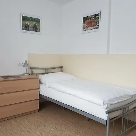 101 Apartament *